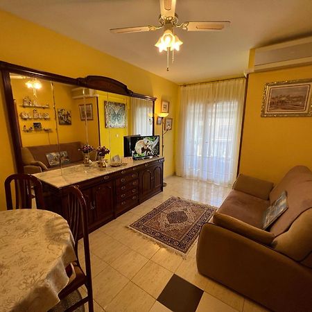 Apartament Montana Torrevieja Bagian luar foto