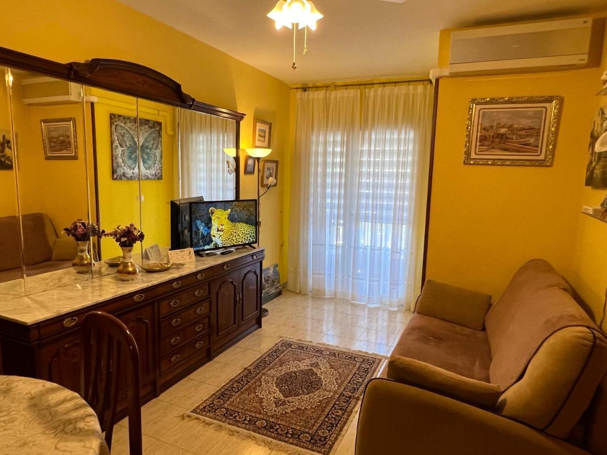 Apartament Montana Torrevieja Bagian luar foto