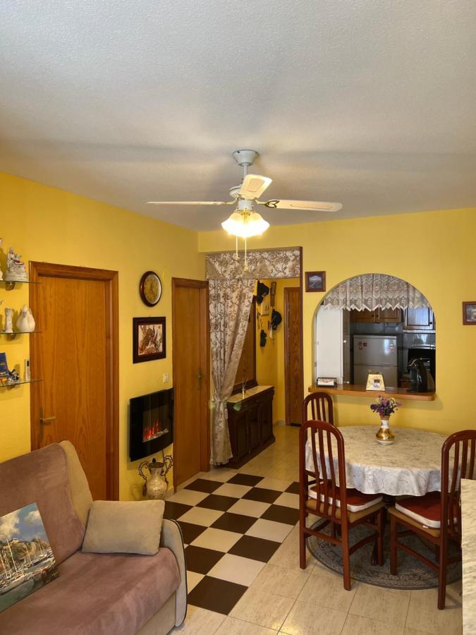 Apartament Montana Torrevieja Bagian luar foto